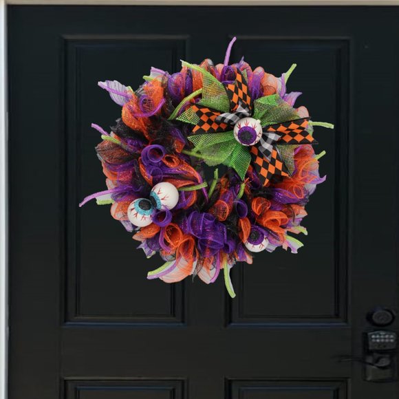 All Eyes On You Halloween Wreath - Picture 2 of 2